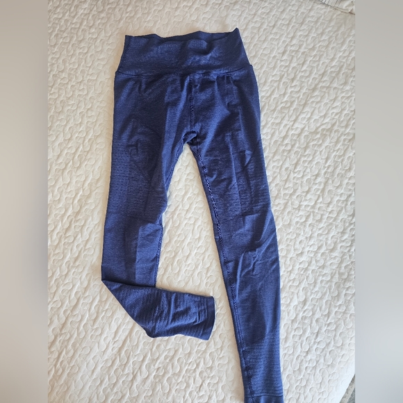 Alphalete Leggings - Picture 2 of 3